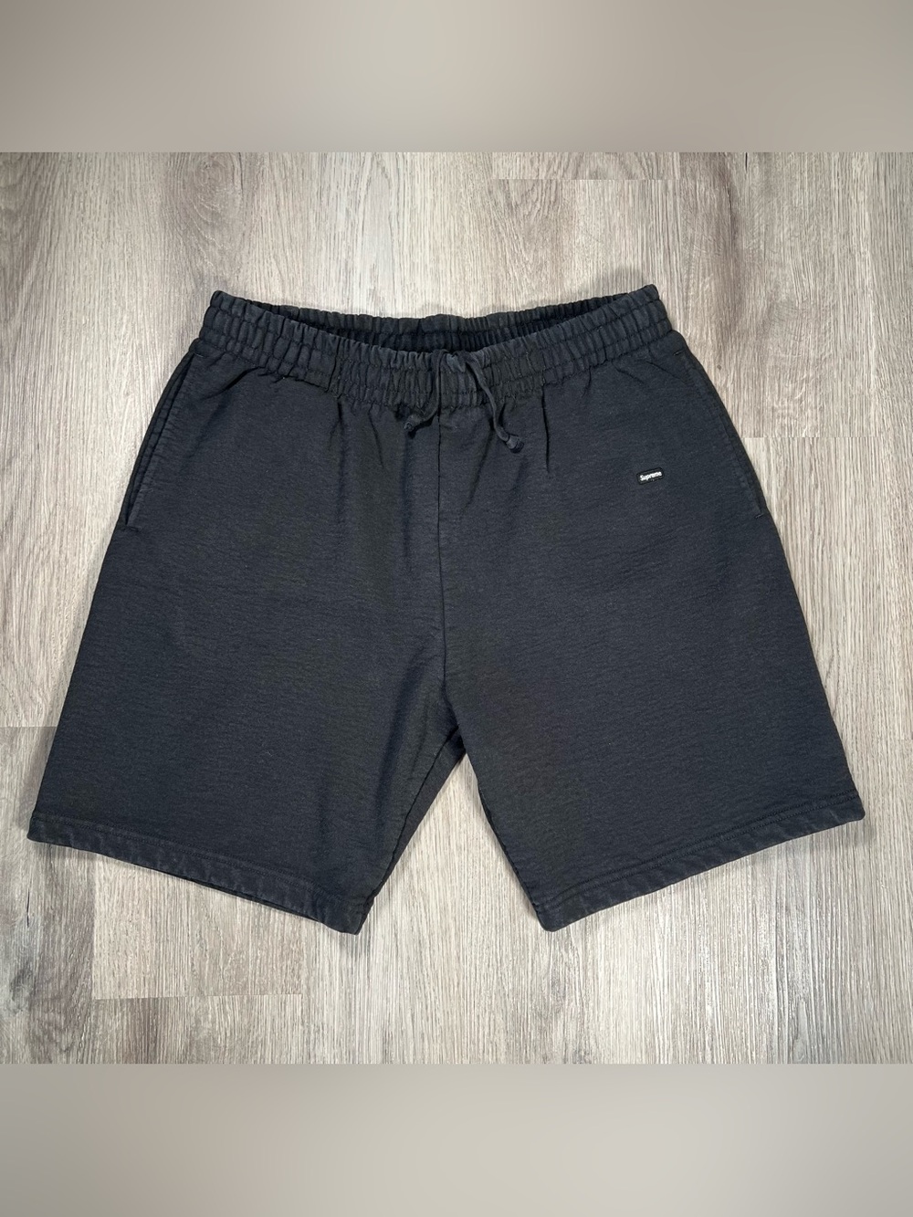 Mens Supreme Mini Box Logo Black Cotton Sweat Shorts Size XL Made in Canada SS24